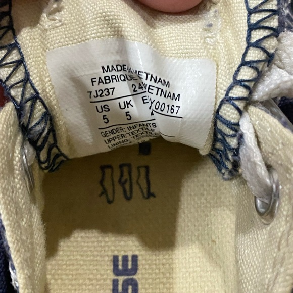 Chuck Taylor All Star Classic Converse Kids Sneakers in Navy Blue - Size 5 - Picture 6 of 7